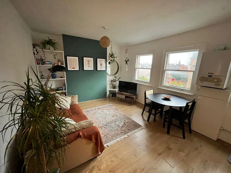 Room Flint Street in Greater London