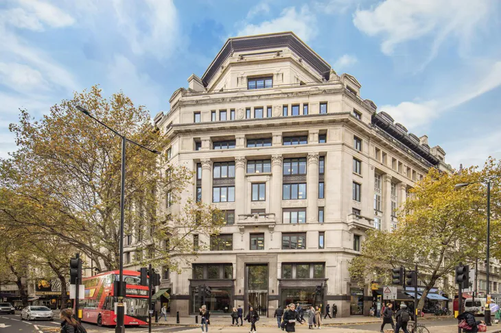 Flat Kingsway in City of Westminster