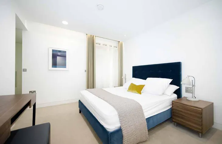 Flat Kingsway in City of Westminster