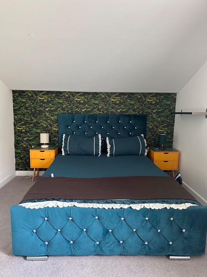 Room Bellingham Road in Greater London