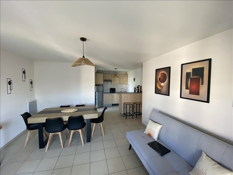 Appartement Rue Bernat de Vilamarí à Saint-Laurent-de-la-Salanque