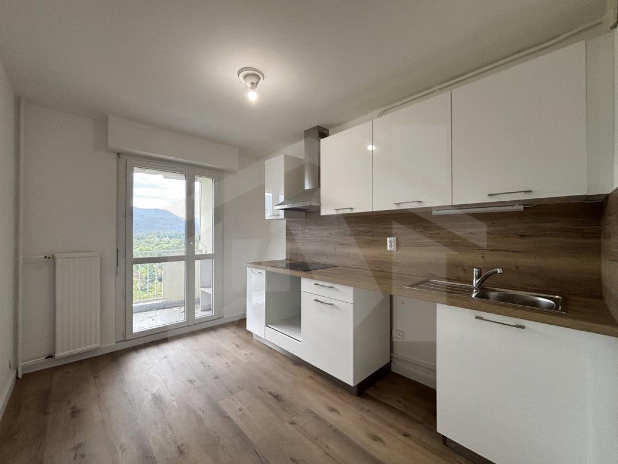Flat Chemin de la Taillat in Meylan