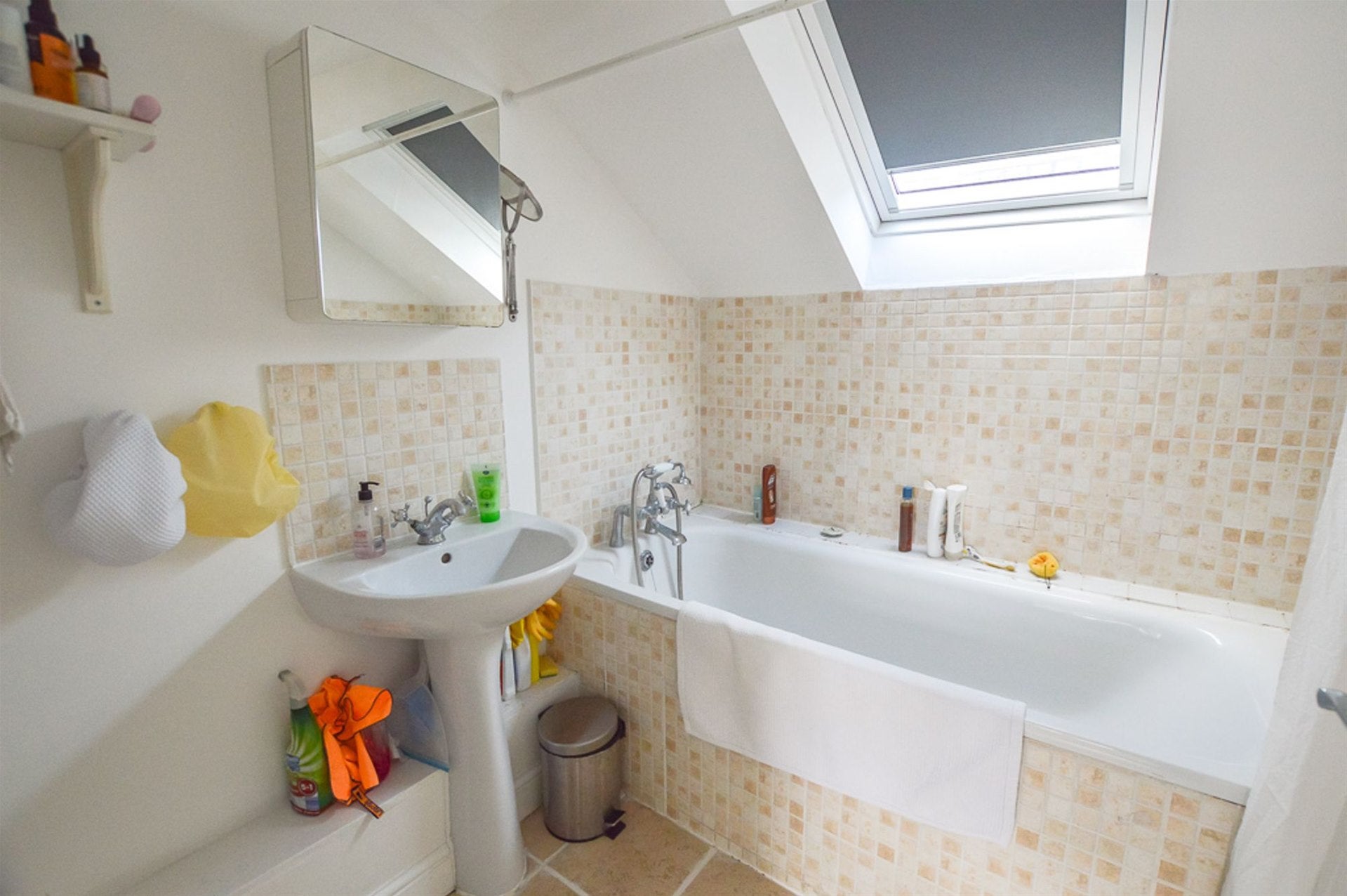 Flat Glengall Road in Greater London