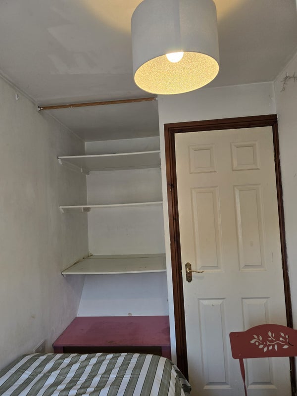 Room Sneyd Street in Stoke-on-Trent