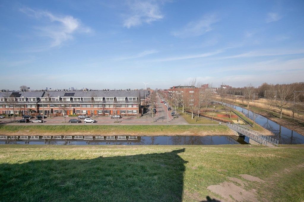 Huis Vrouw Avenweg 23
