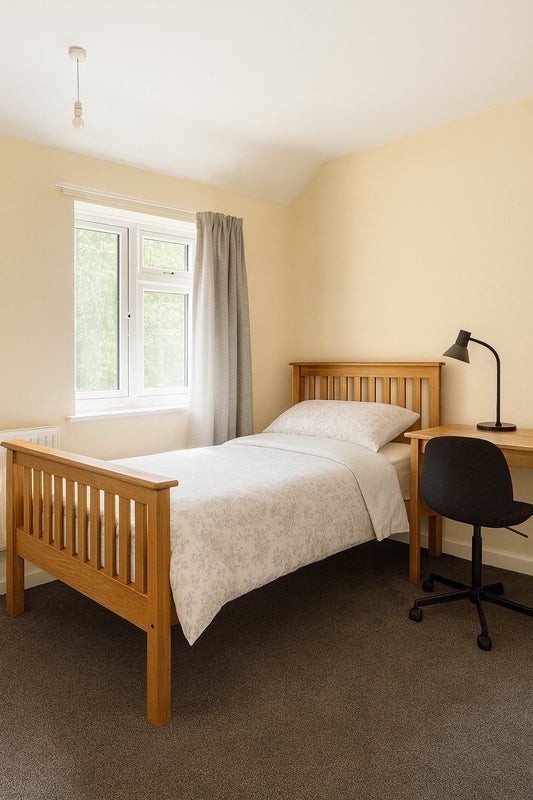 Room John Buchan Road in Oxford