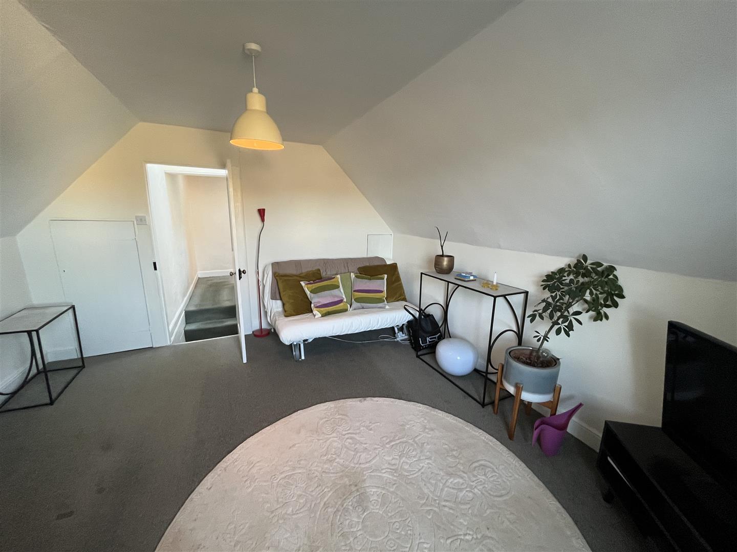 Flat Hogshill Street in Beaminster