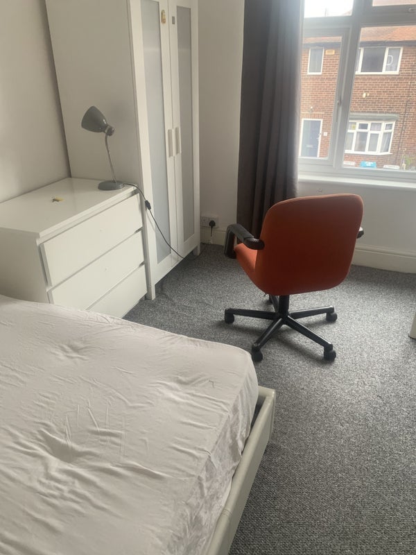 Room Highfield Road in Nottingham