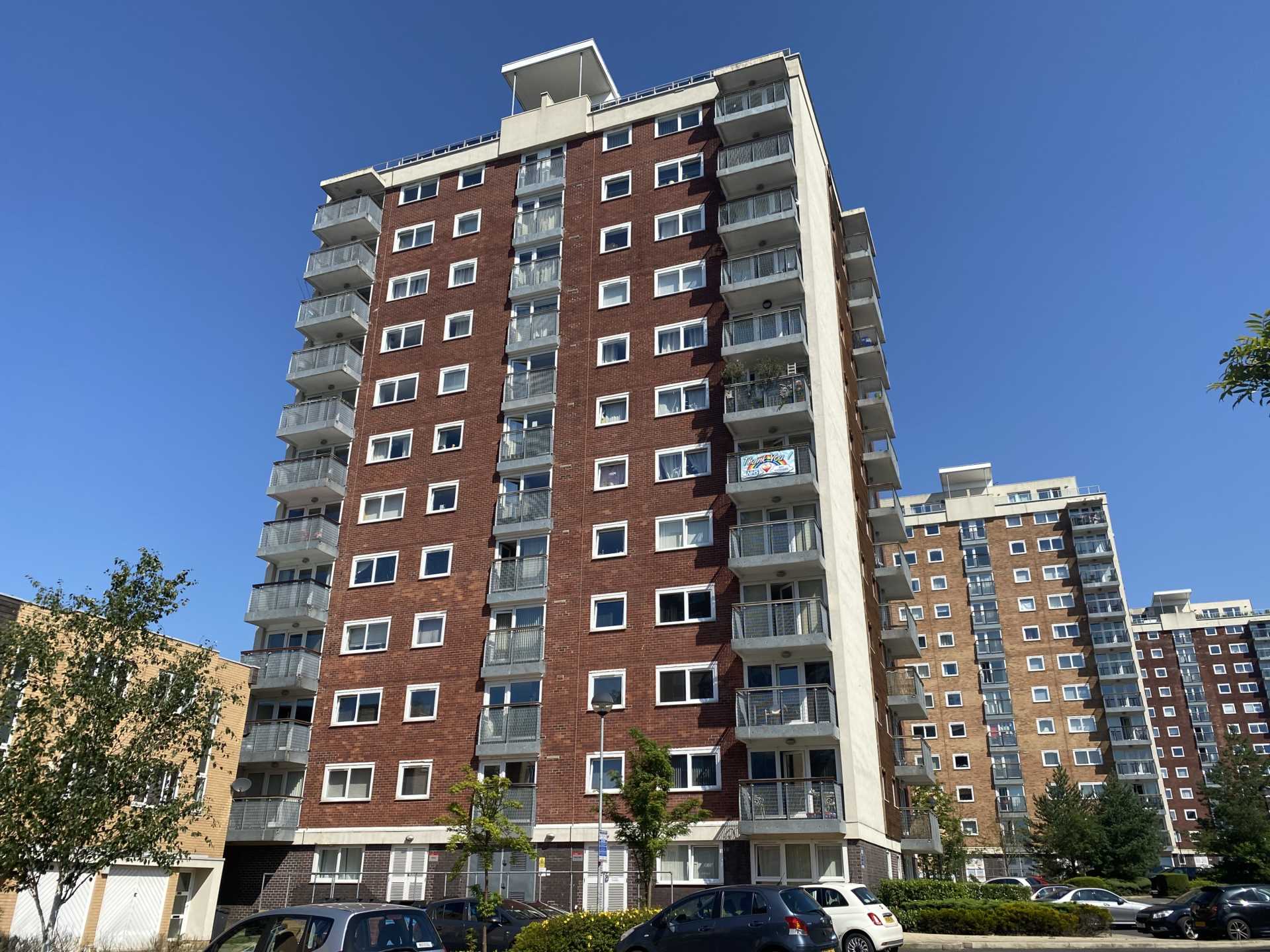 Flat Riverdale Road in Manchester