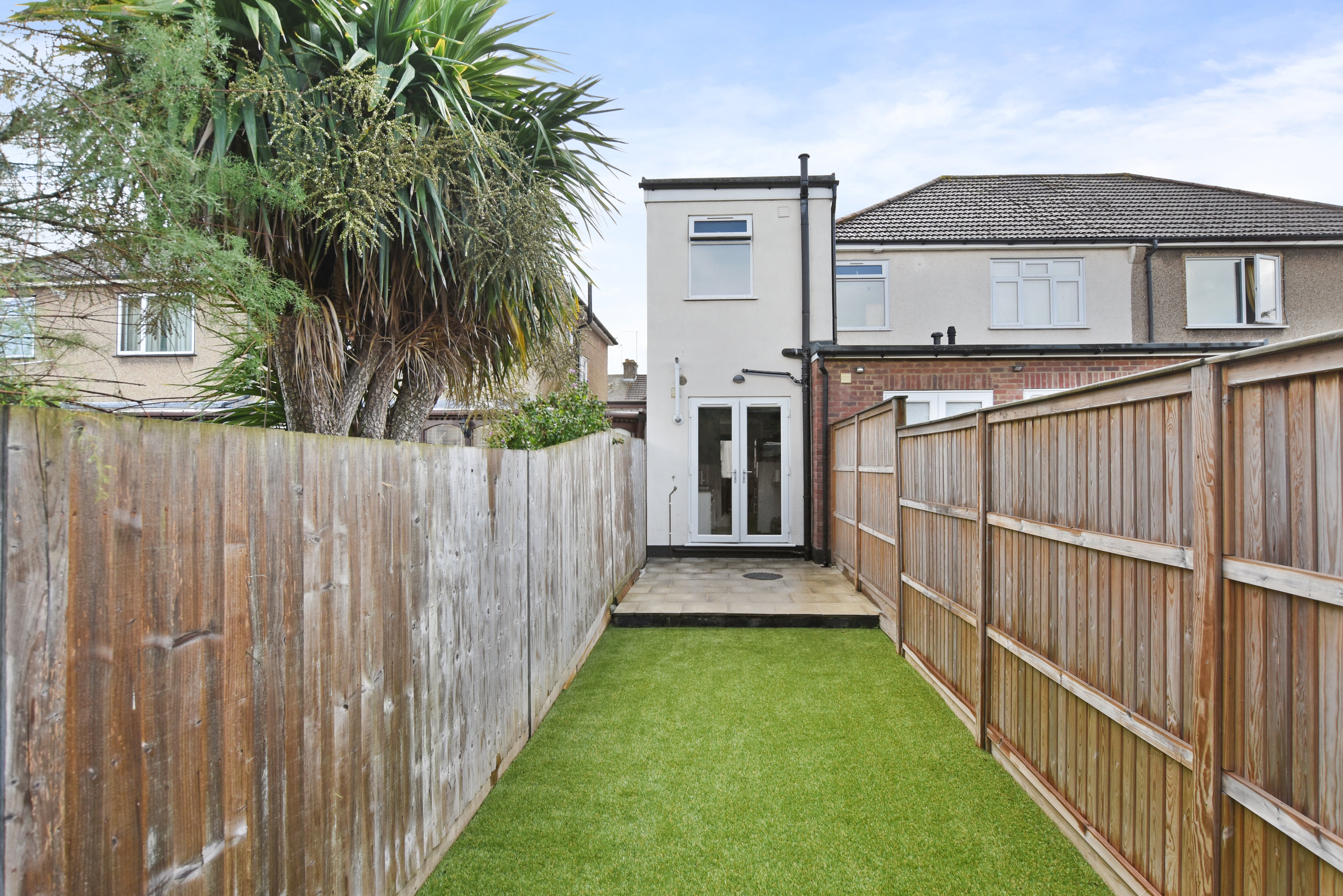 Flat Alfriston Avenue in Greater London