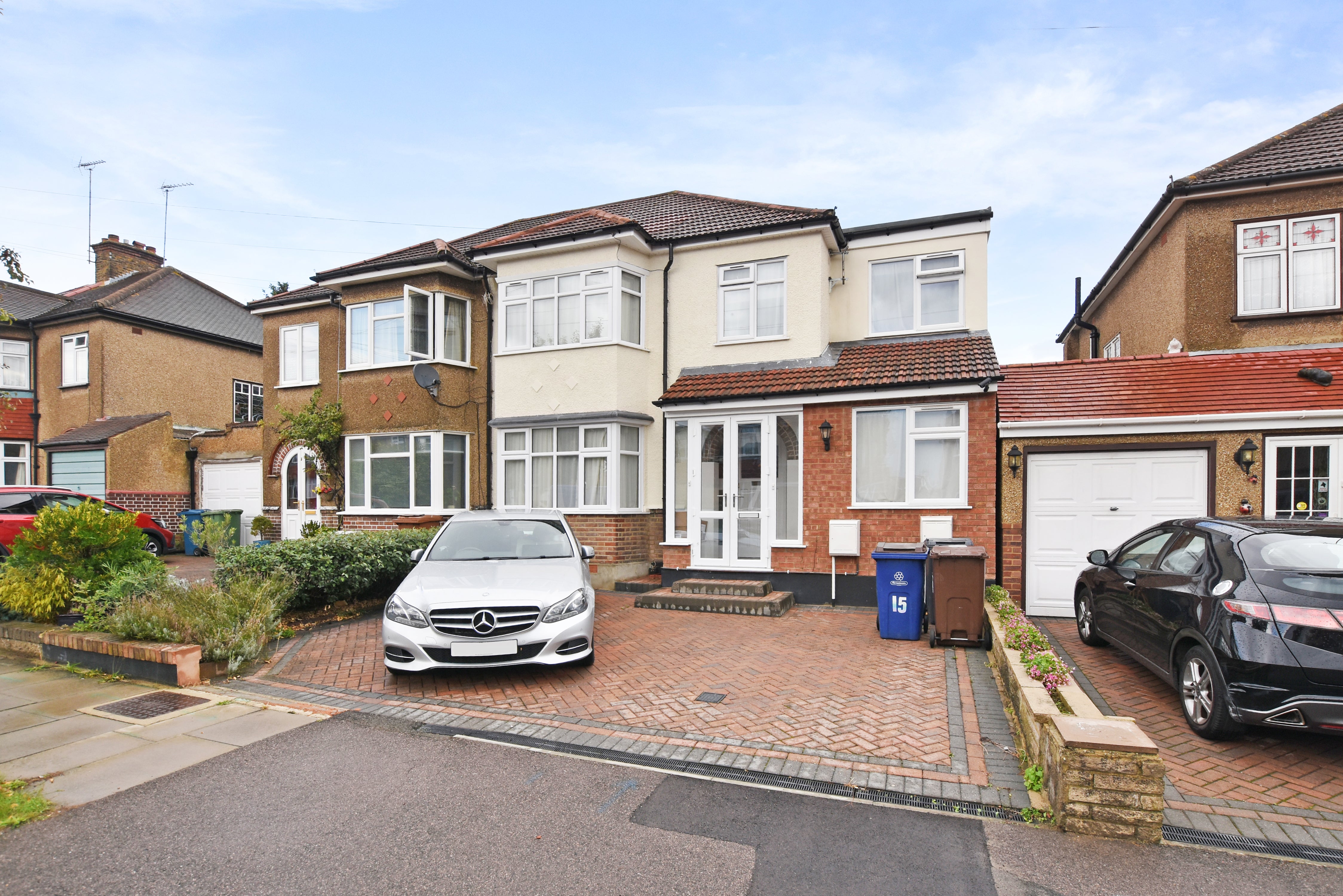 Flat Alfriston Avenue in Greater London