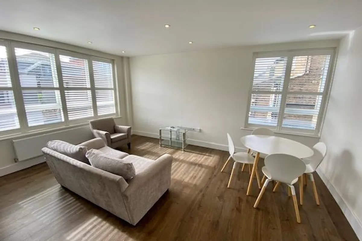 Flat York Road in Maidenhead