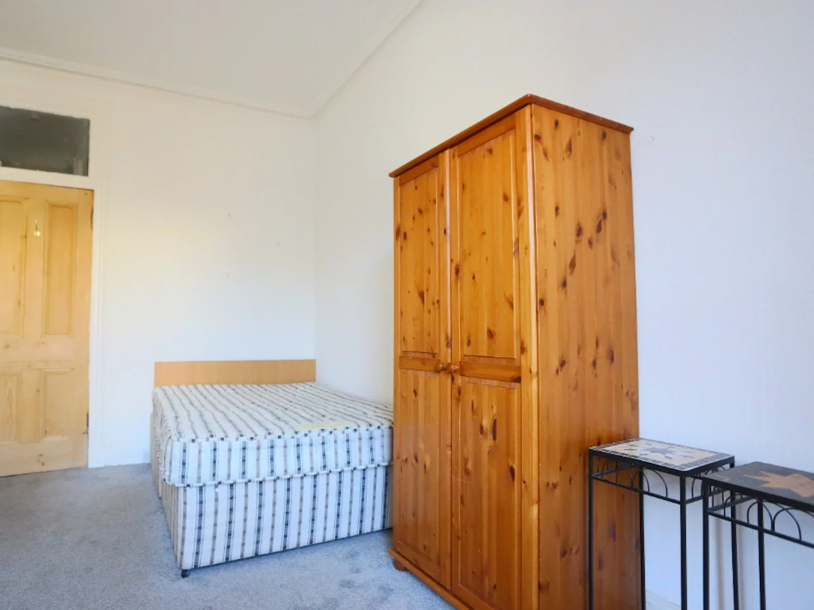 Flat Mardale Crescent in Edinburgh