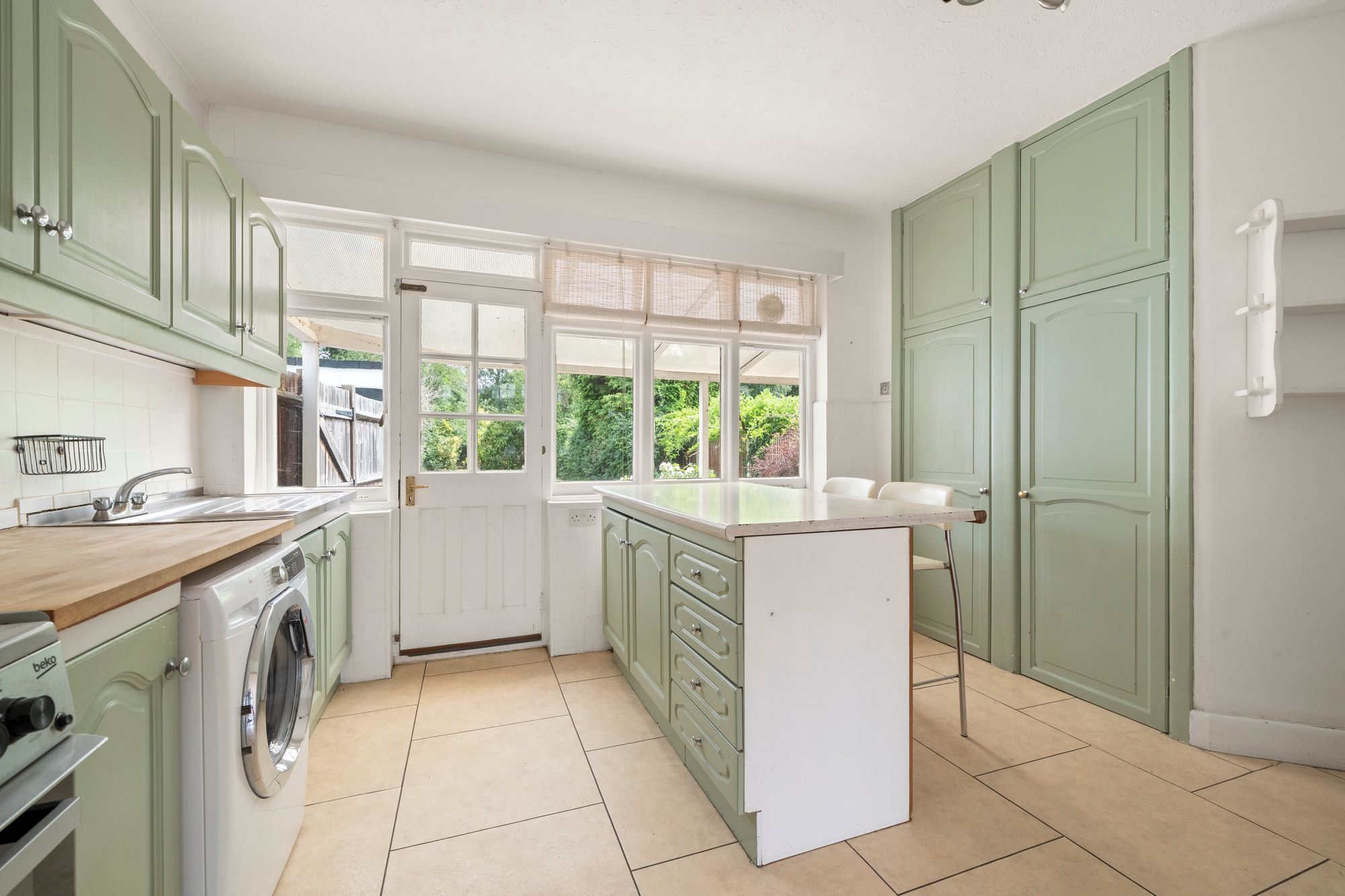 House The Woodlands in Elmbridge