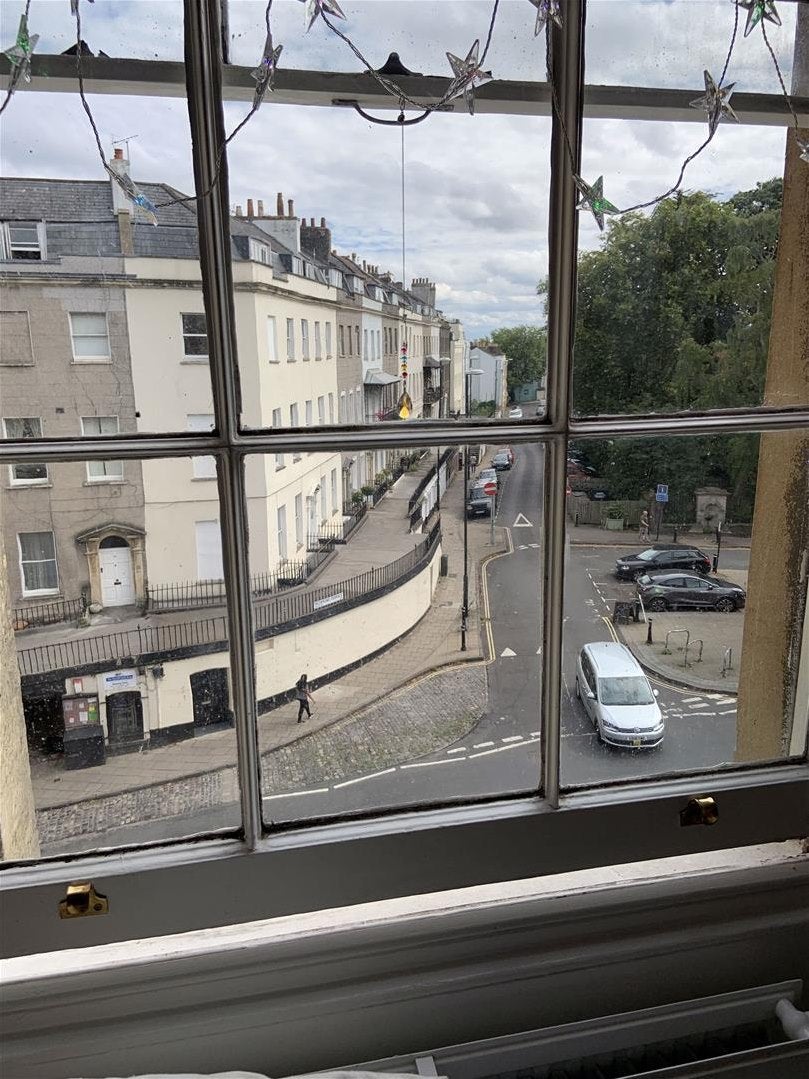 Room Lansdown Road in Bristol