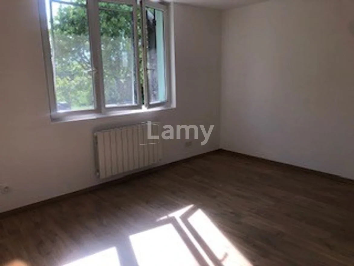 Flat Avenue Jean Moulin in Albertville