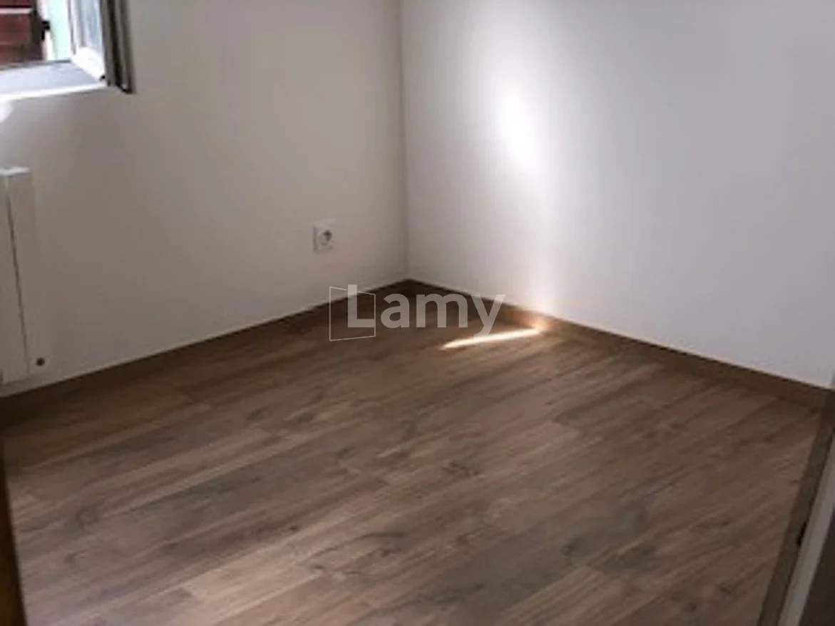 Flat Avenue Jean Moulin in Albertville