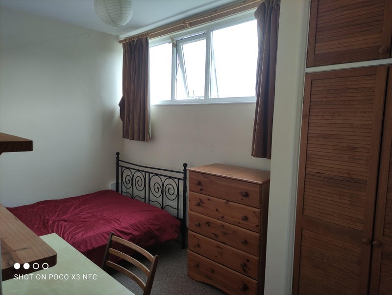 Room Darwin Close in Coventry