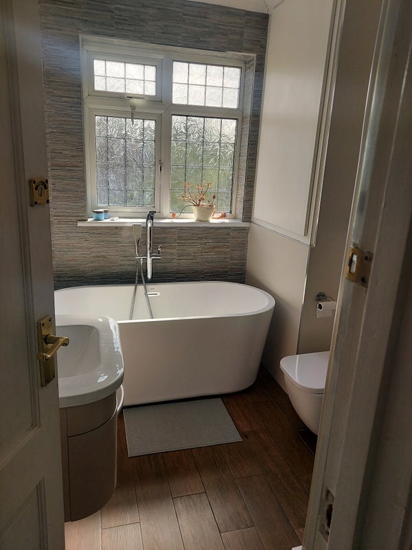 Room Homer Road in Greater London