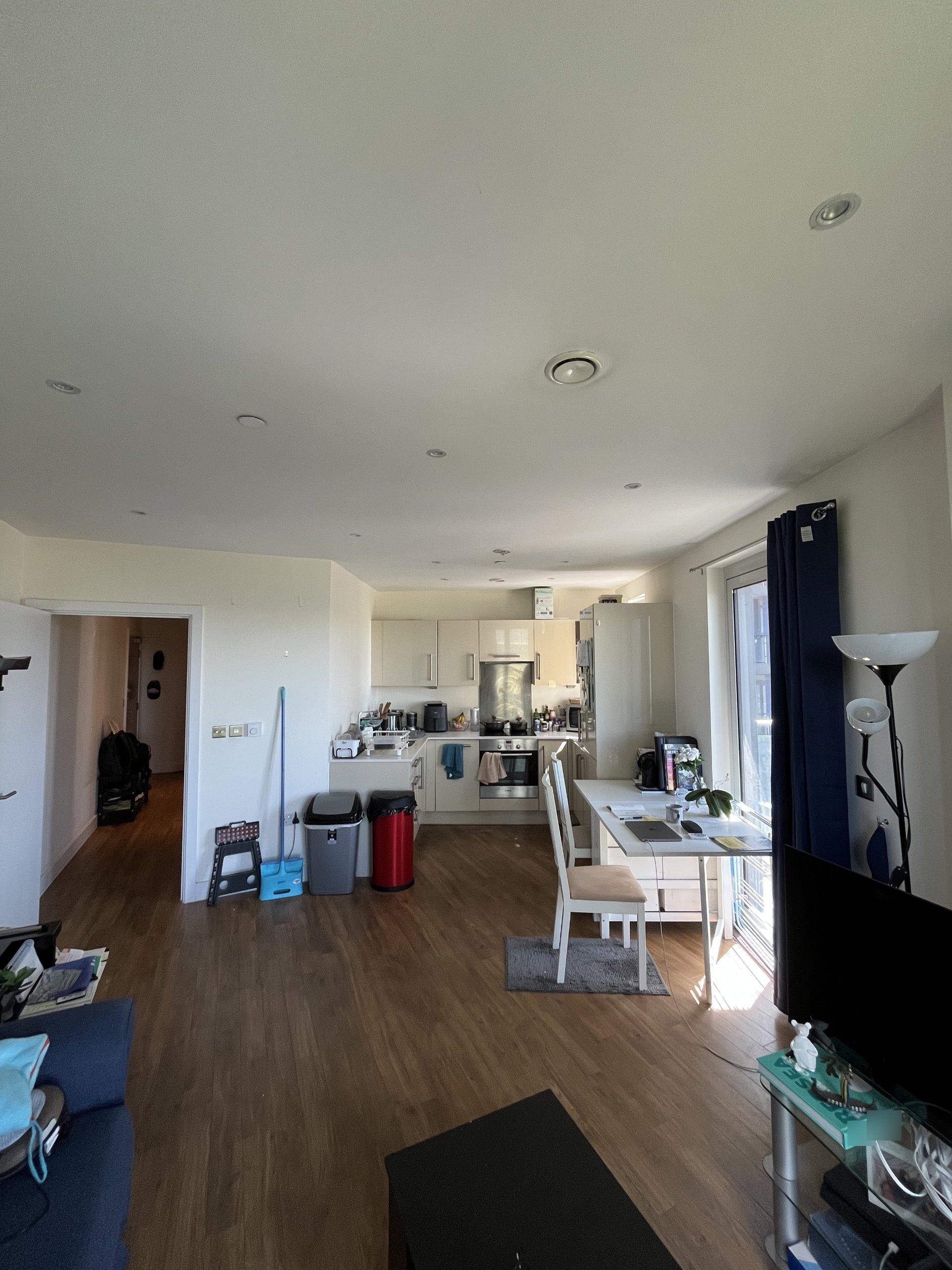 Flat Ealing Road in Greater London