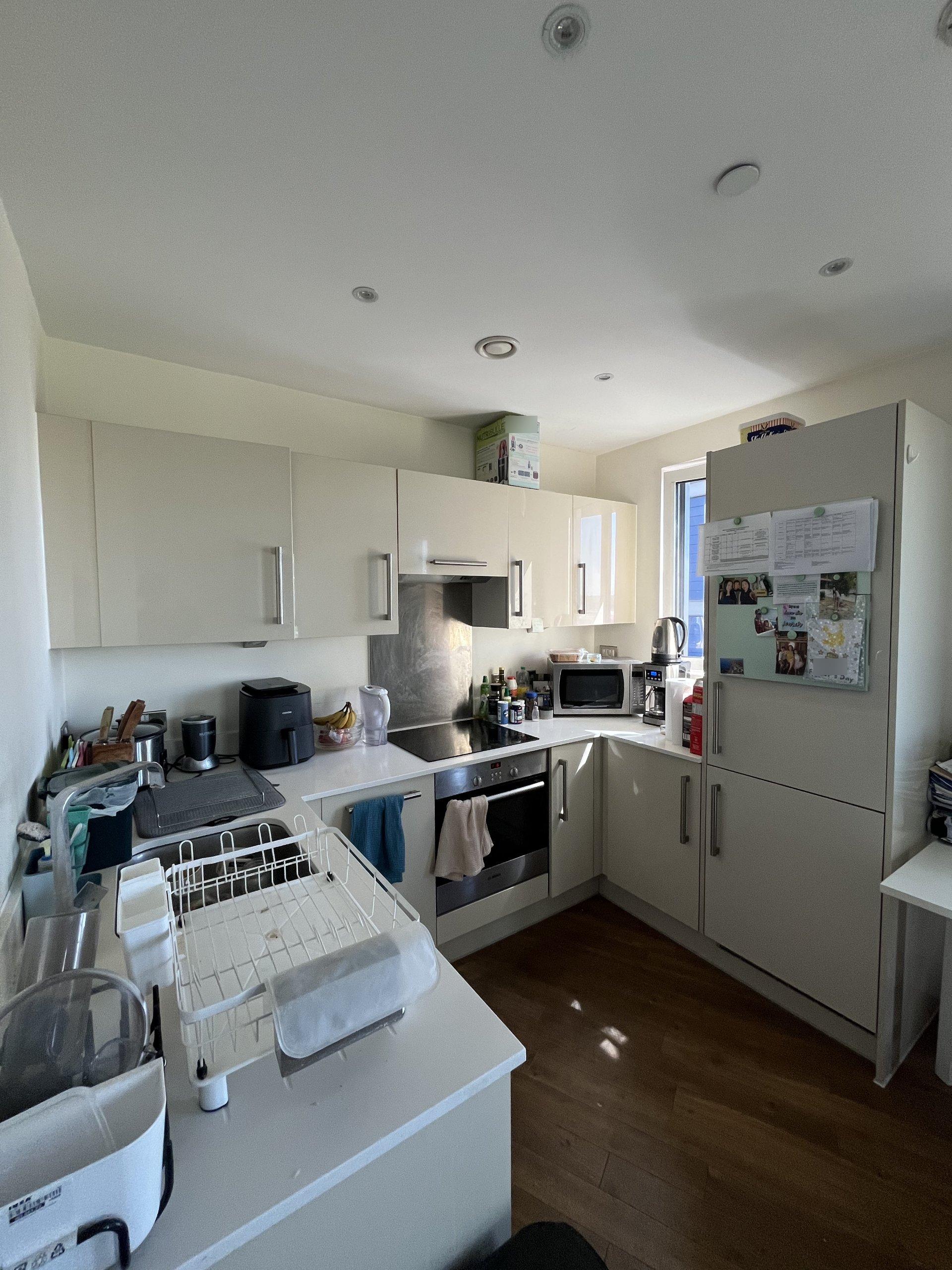 Flat Ealing Road in Greater London