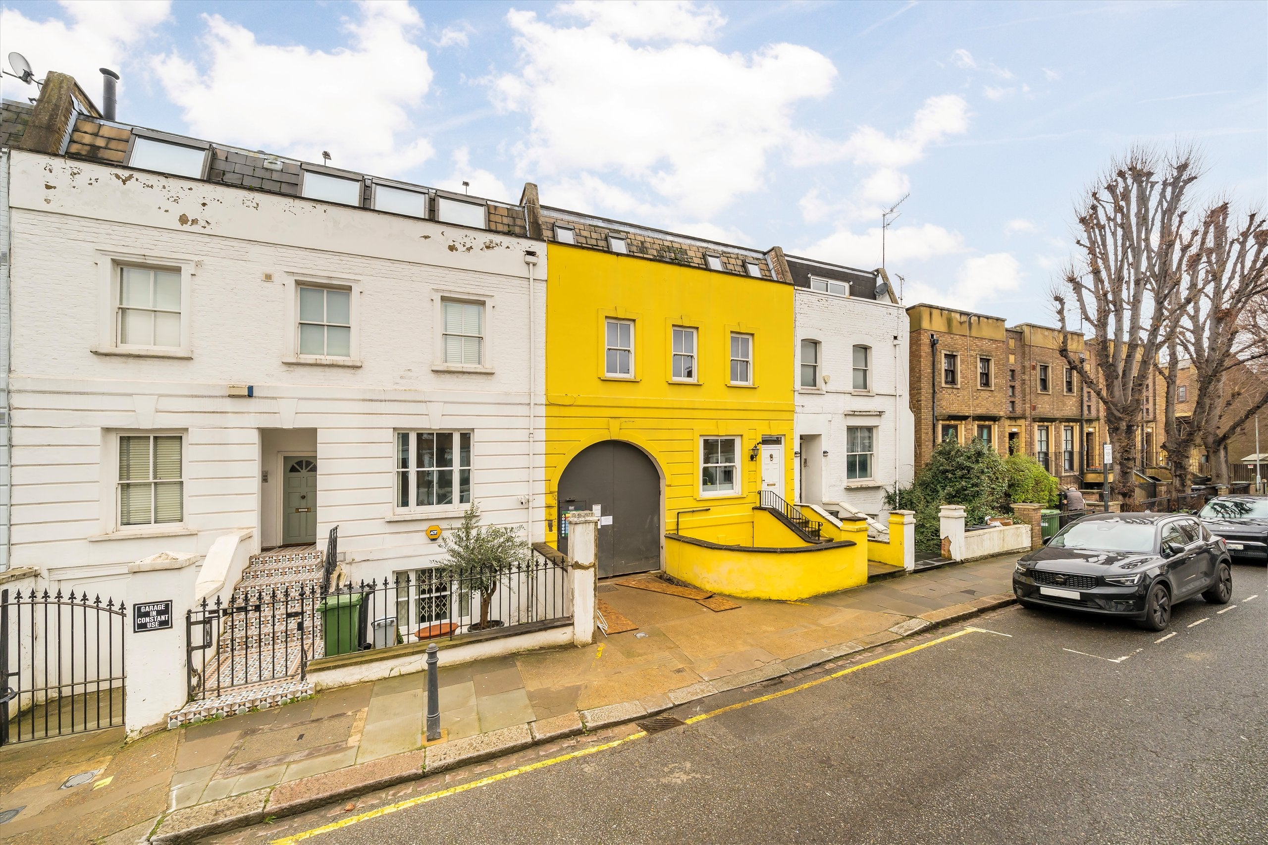 House Maxwell Road in Greater London
