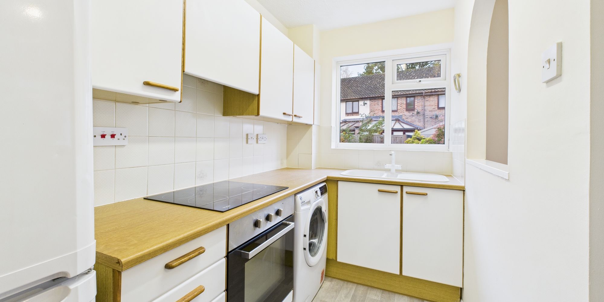 House Black Swan Close in Mid Sussex