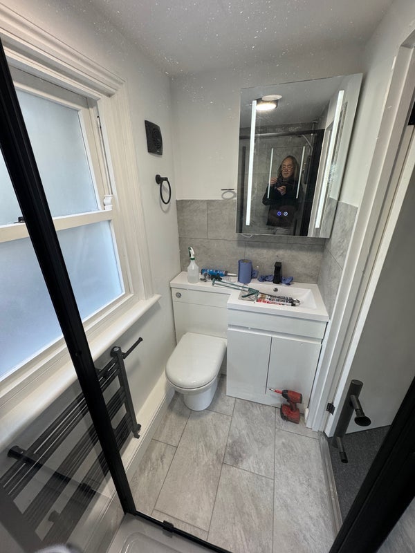 Flat Gartons Way in Greater London