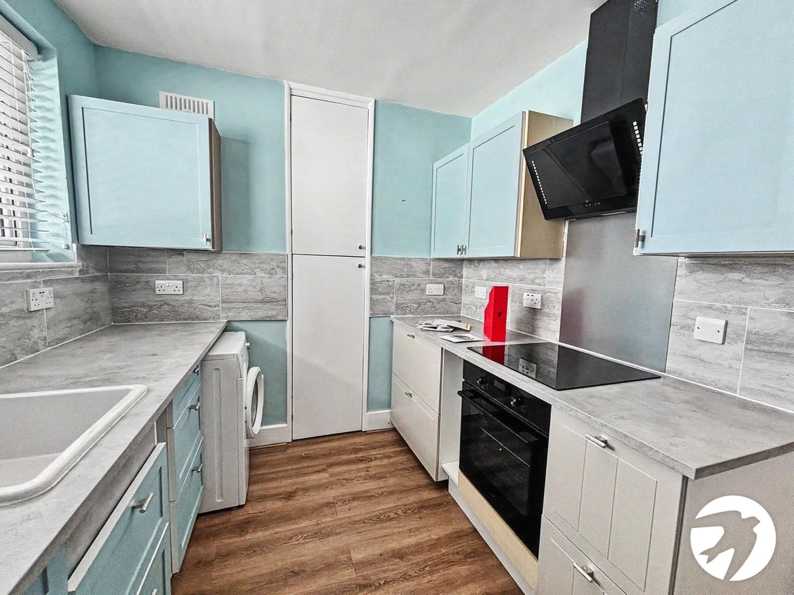 Flat Downs Avenue in Dartford