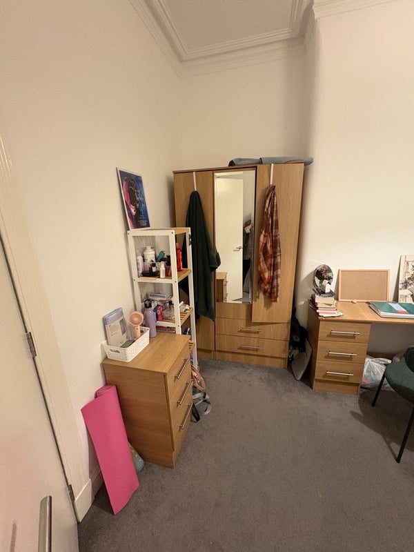 Room White Street in Glasgow