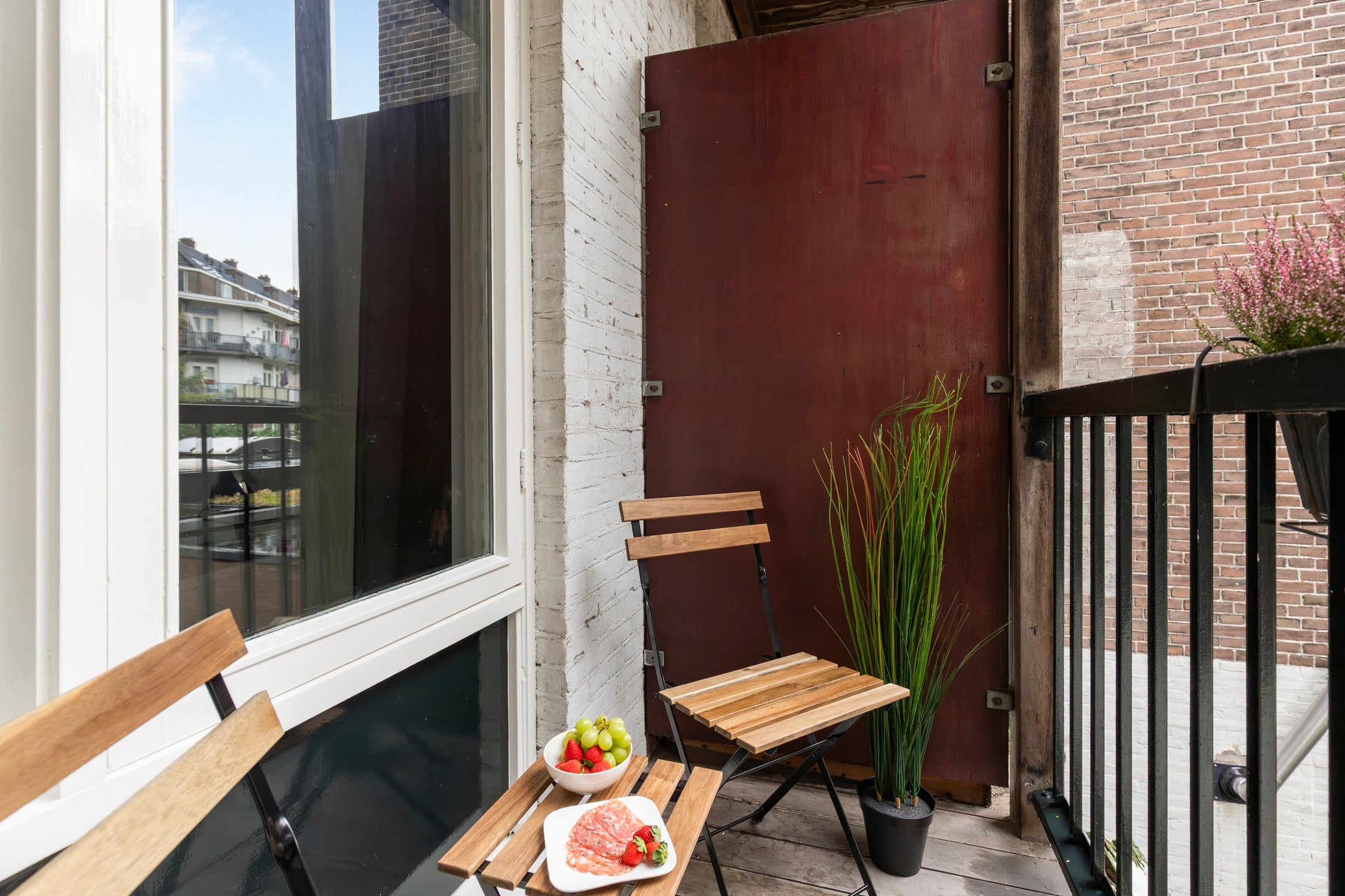 Studio te koop: Spaarndammerstraat 8F, Amsterdam