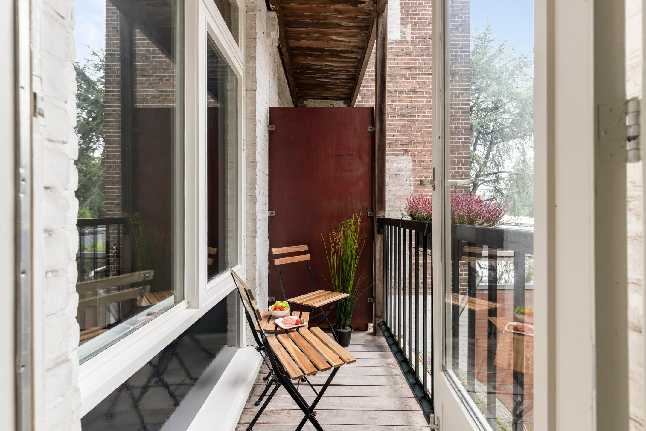 Studio te koop: Spaarndammerstraat 8F, Amsterdam