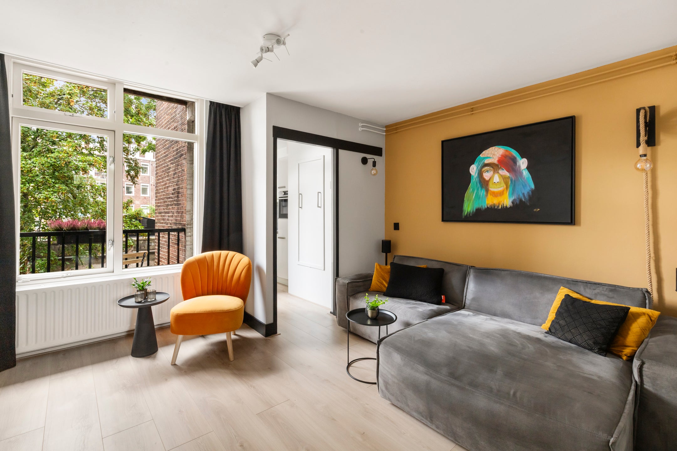 Studio te koop: Spaarndammerstraat 8F, Amsterdam