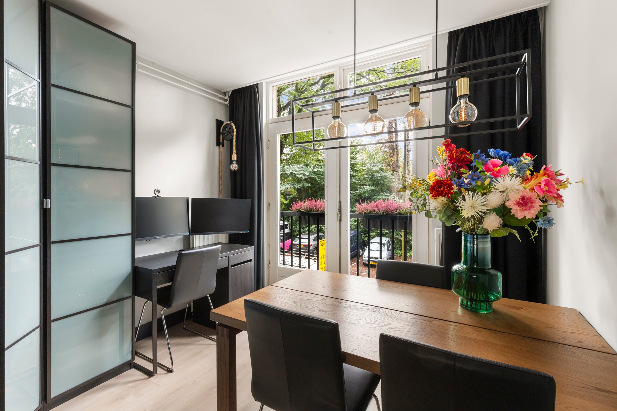 Studio te koop: Spaarndammerstraat 8F, Amsterdam