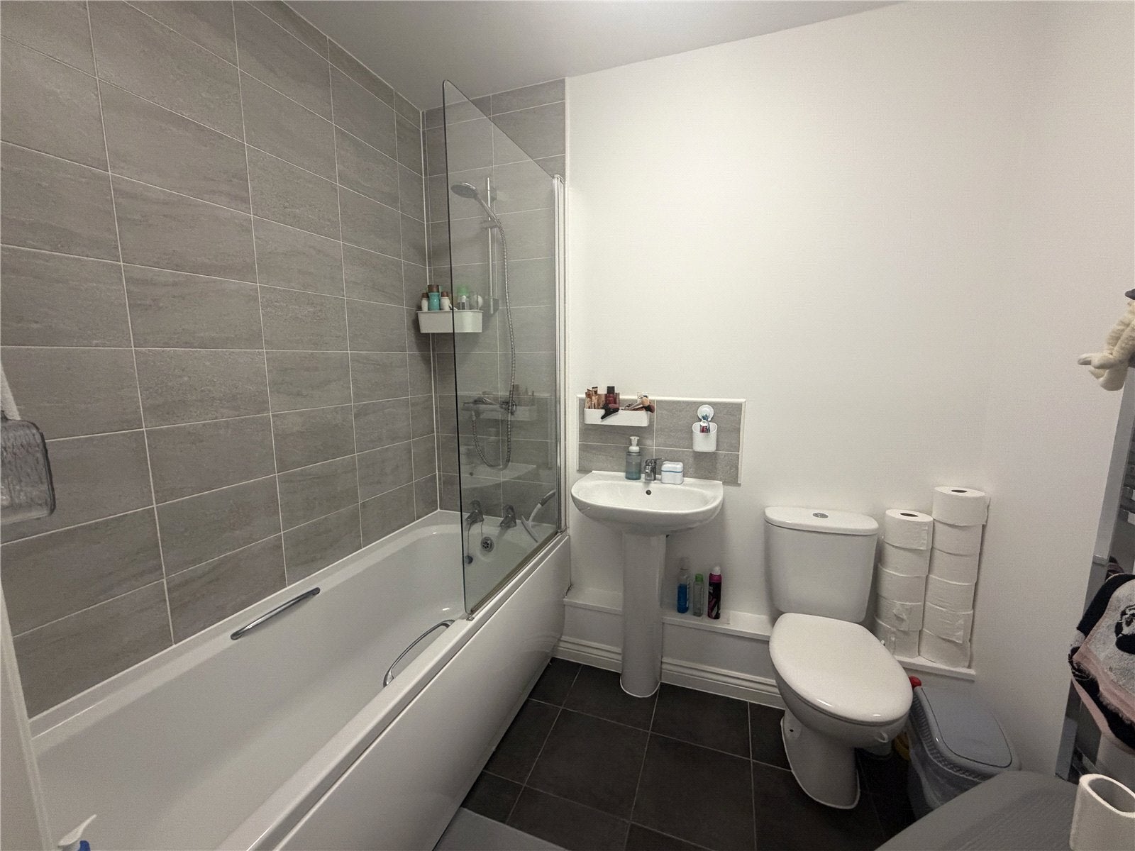Flat Squadron Place in Crossways