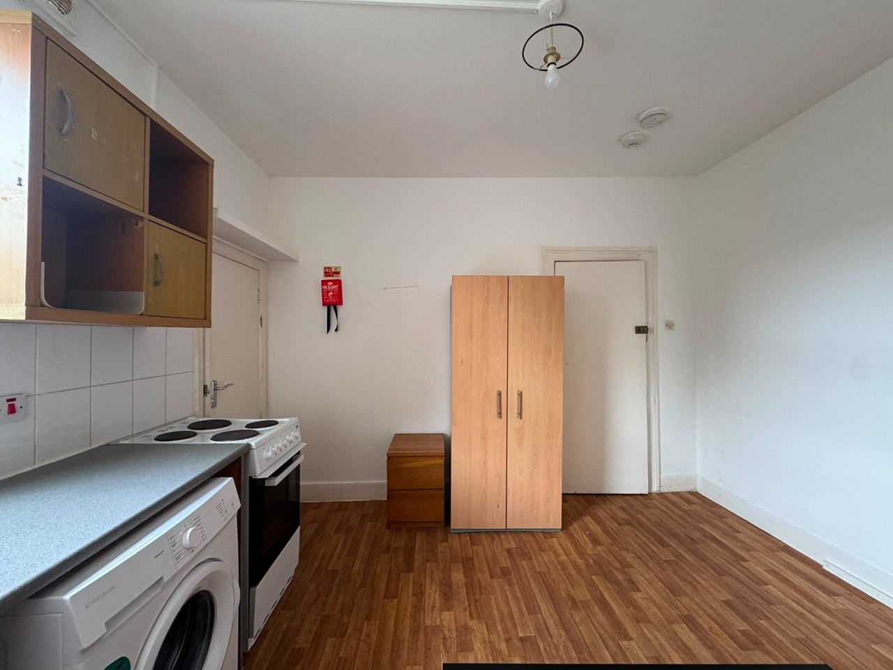 Flat Wakefield Road in Greater London