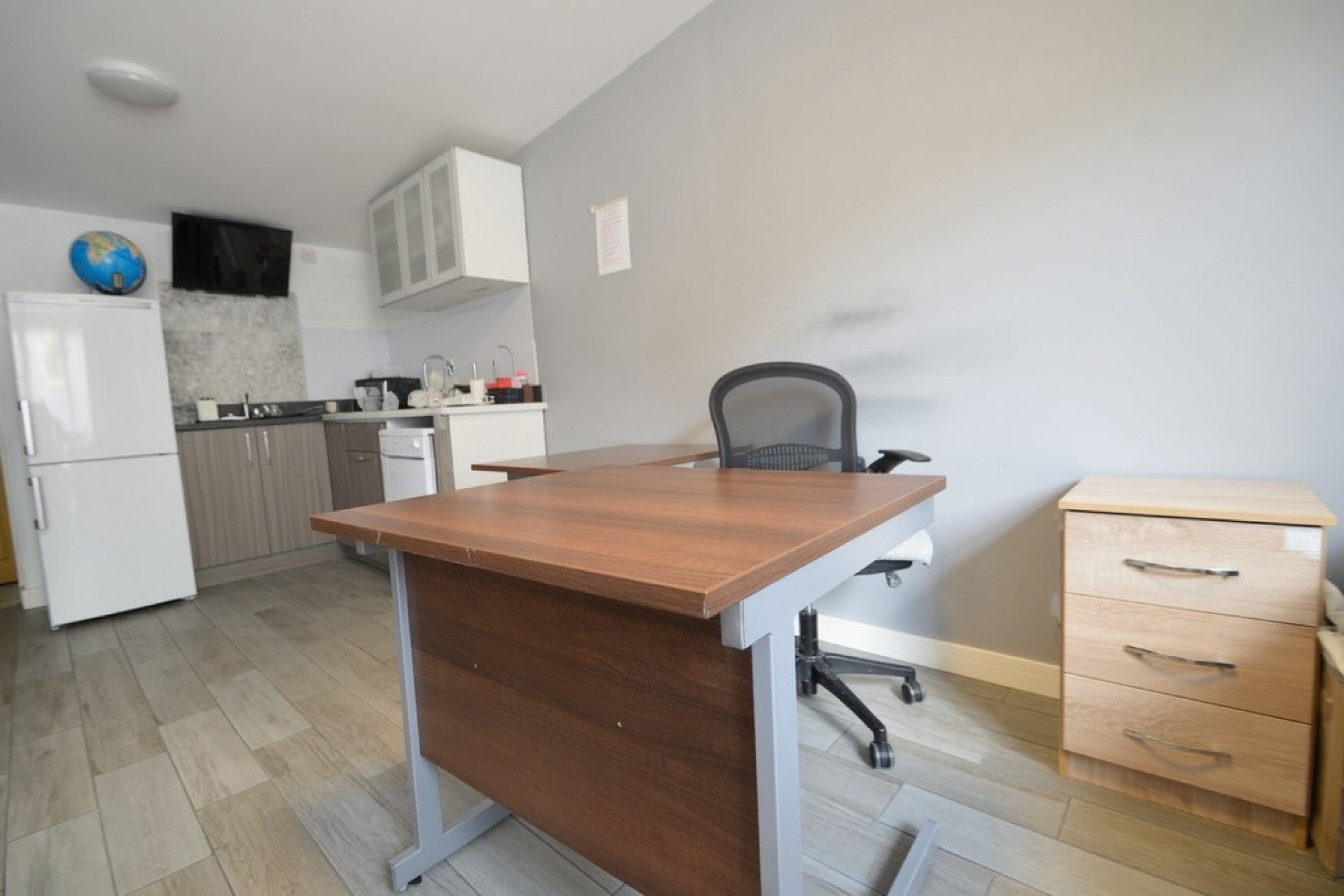 Room Hannibal Road in Borough of Spelthorne