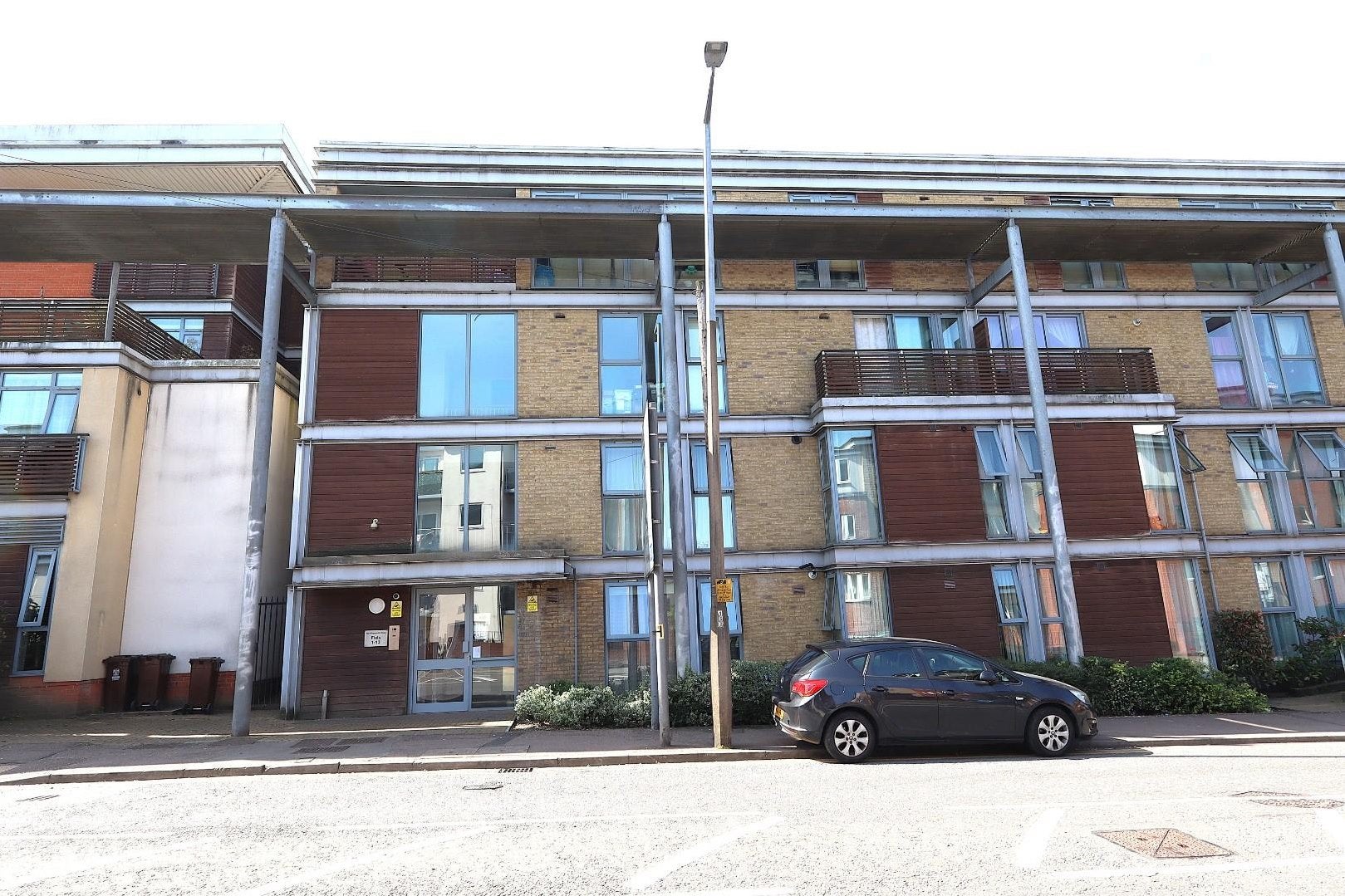 Flat Ascot Road in Watford