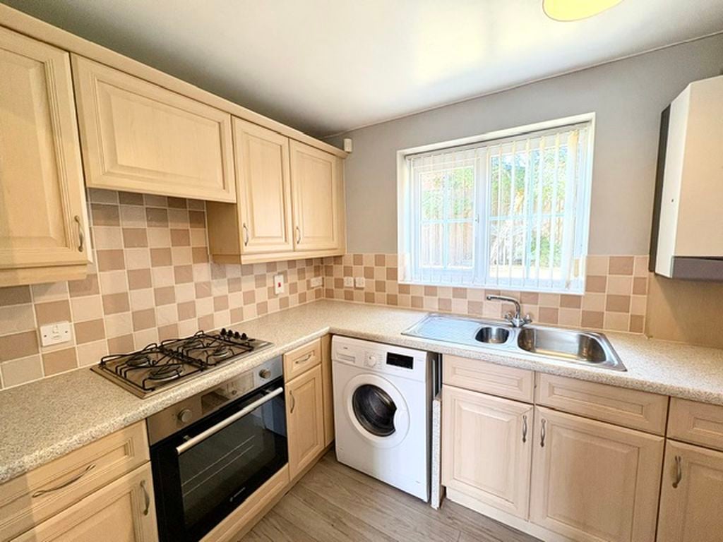 Flat Lingmoor Grove in Aldridge