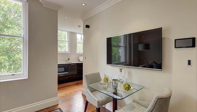 Flat Kensington Gardens Square in City of Westminster