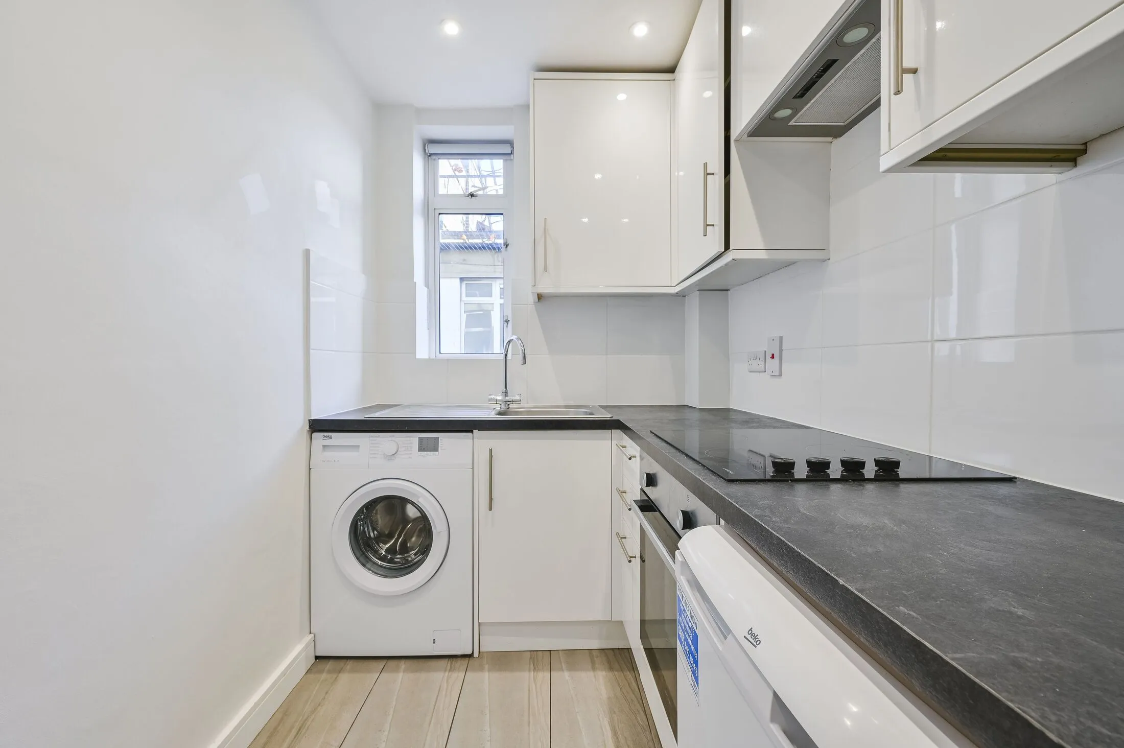 Flat Warren Street in Greater London