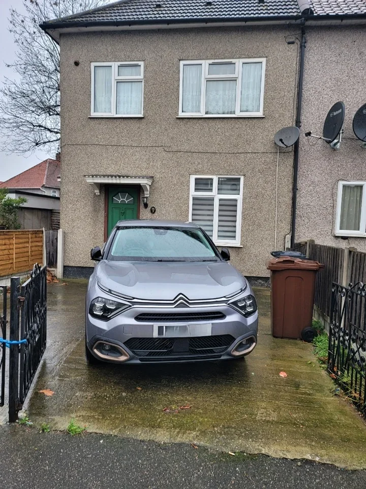 Flat Winmill Road in Greater London