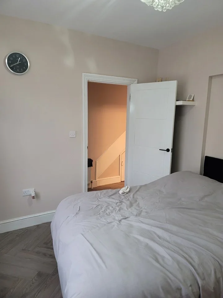 Flat Winmill Road in Greater London