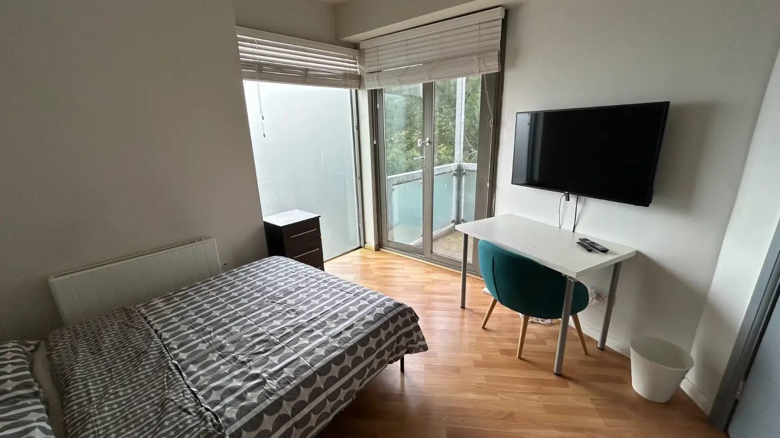 Flat Windsor Terrace in Greater London