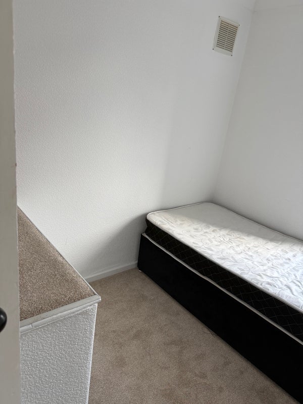 Room Allendale Walk in Stoke-on-Trent