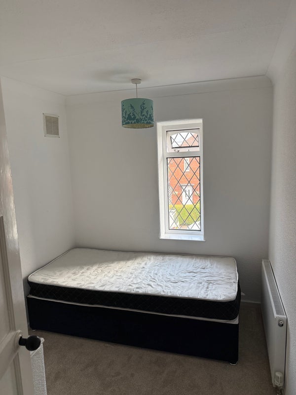 Room Allendale Walk in Stoke-on-Trent