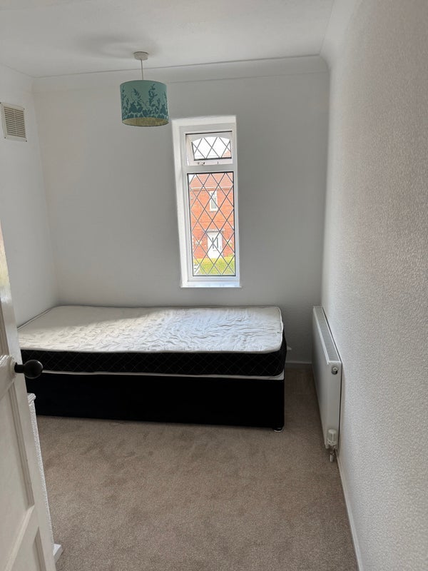 Room Allendale Walk in Stoke-on-Trent