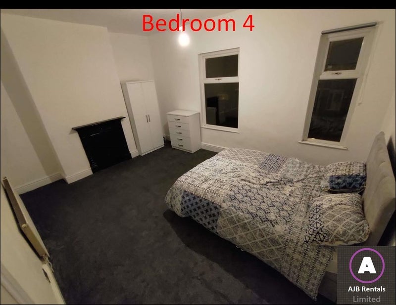 Room Deacon Road in Widnes
