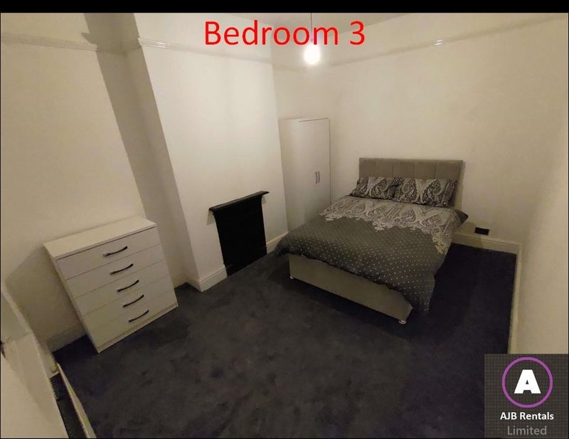 Room Deacon Road in Widnes