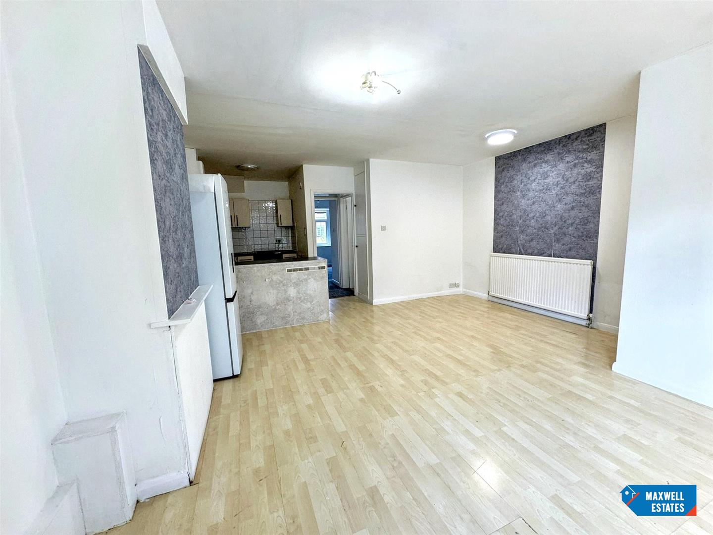 Flat Fairlawns in Watford